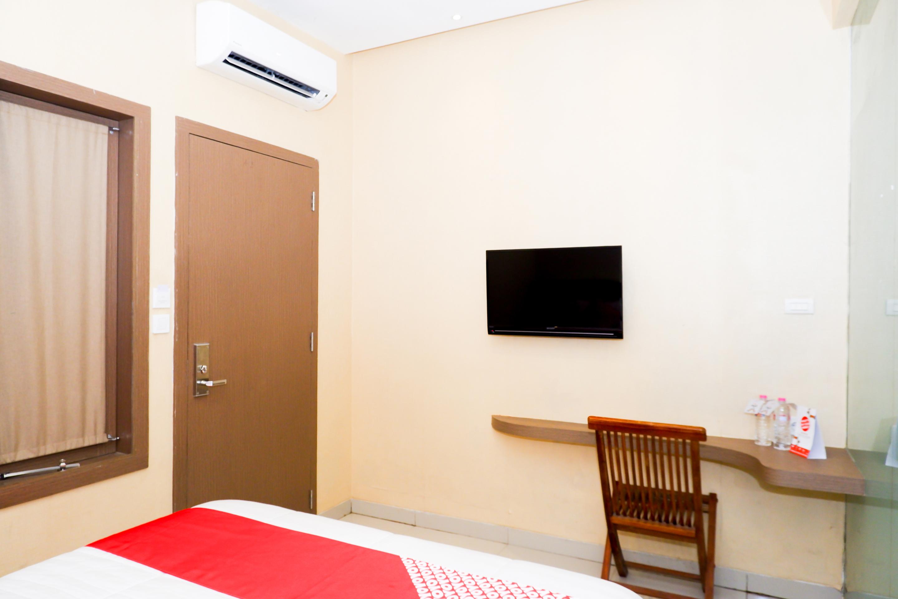 Oyo 379 Grand Mundu Otel Semarang Dış mekan fotoğraf