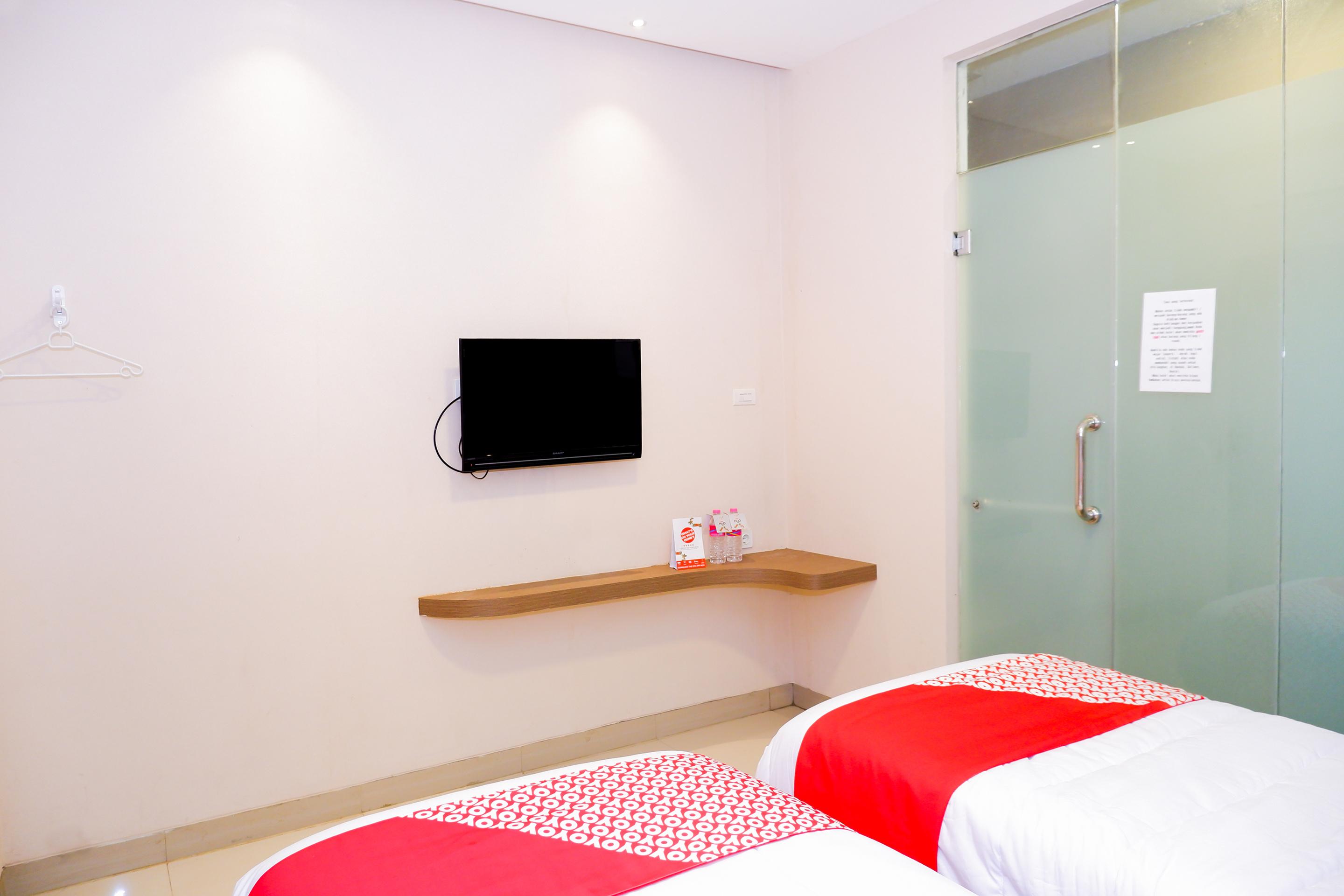 Oyo 379 Grand Mundu Otel Semarang Dış mekan fotoğraf