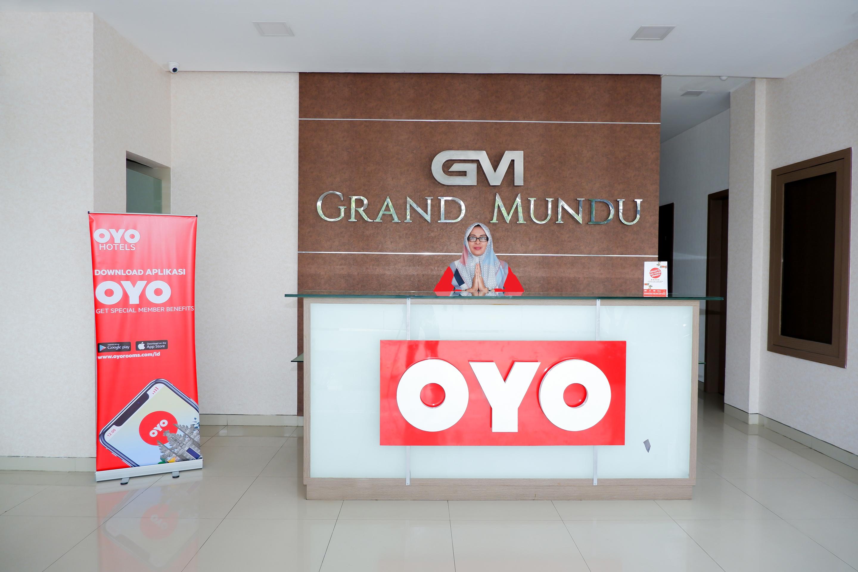 Oyo 379 Grand Mundu Otel Semarang Dış mekan fotoğraf