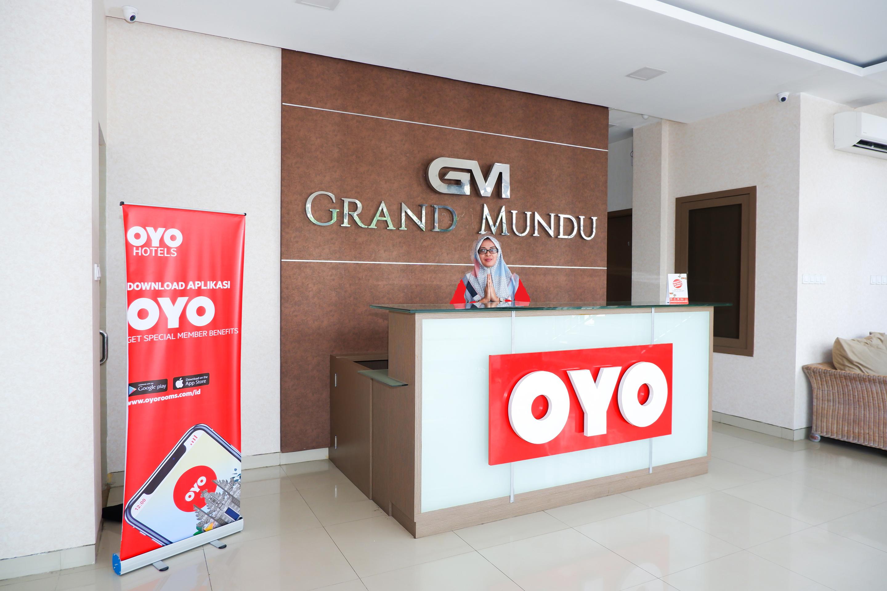 Oyo 379 Grand Mundu Otel Semarang Dış mekan fotoğraf